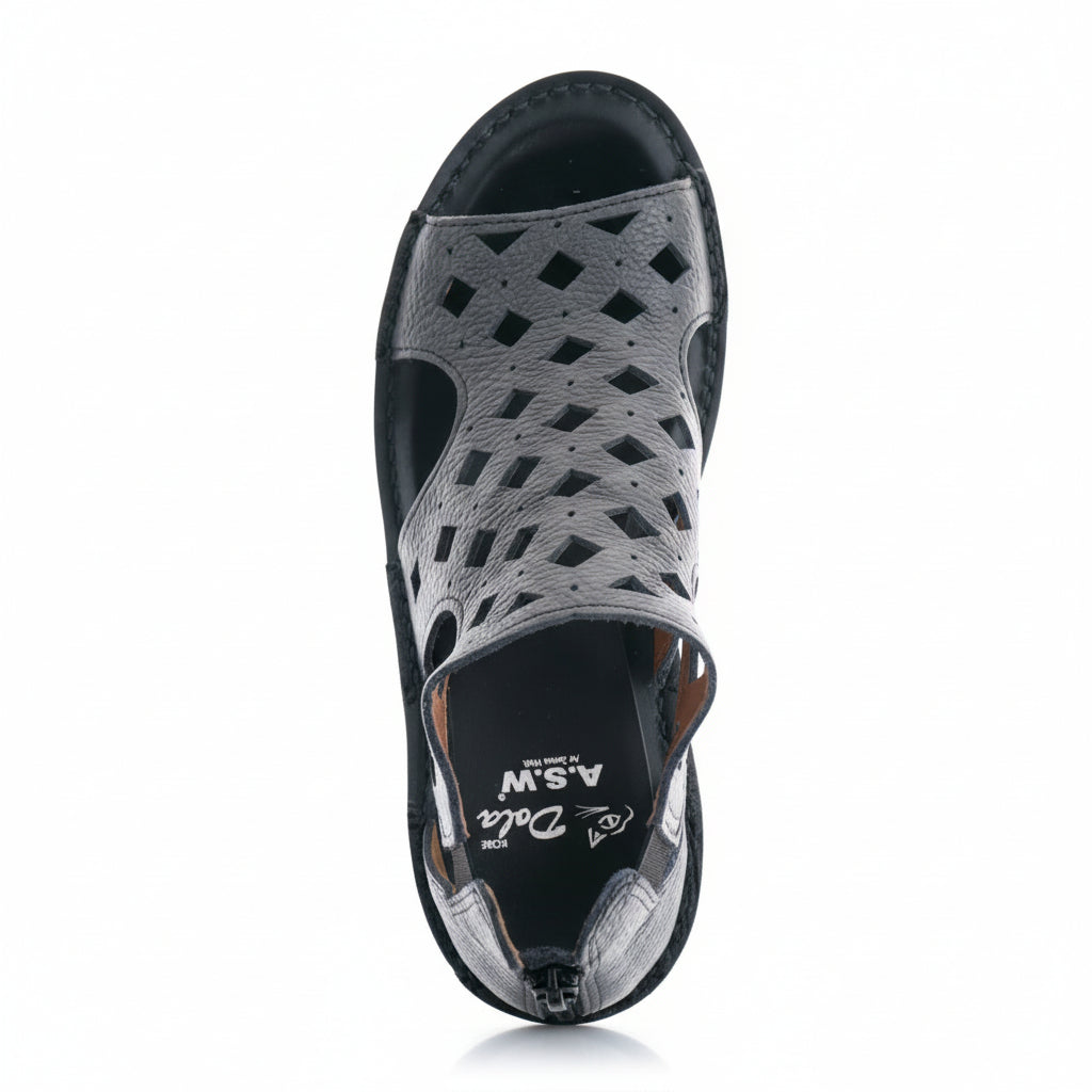 外反母趾／旅行に最適　ダイヤパンチブーツサンダル【0105】