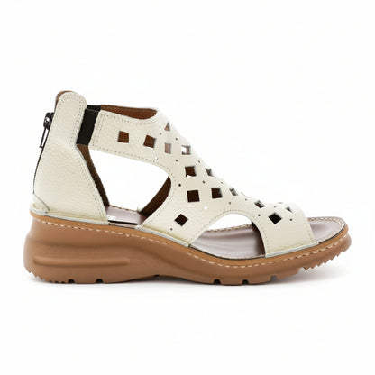 0105 ダイヤパンチブーツサンダル 外反母趾／旅行に最適