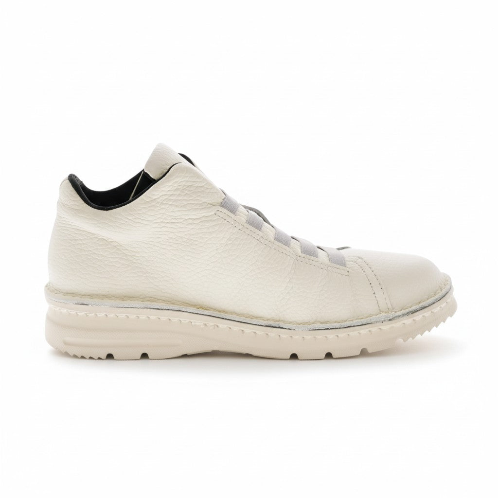 長時間歩く日に／外反母趾　軽量ハイカットスニーカー【7110MS】